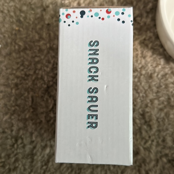 NWT snack saver for humans or pets plastic that’s bpa free washable - Picture 5 of 5